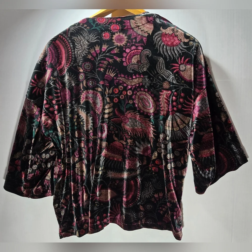 LOFT Womens Velvet Kimono Jacket with Floral Patterns , One Size _ Fall Chic - Picture 2 of 5